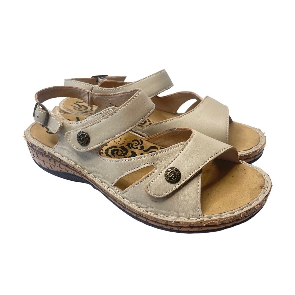 Propet Women’s Cream Hook and Eye Open Toed Summer Comfort Sandals Size 9.5